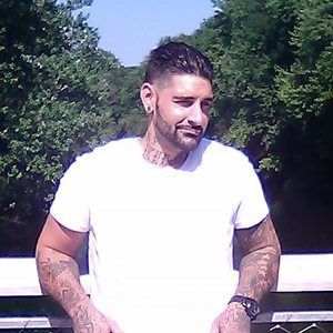 Meet your Posher, Robert